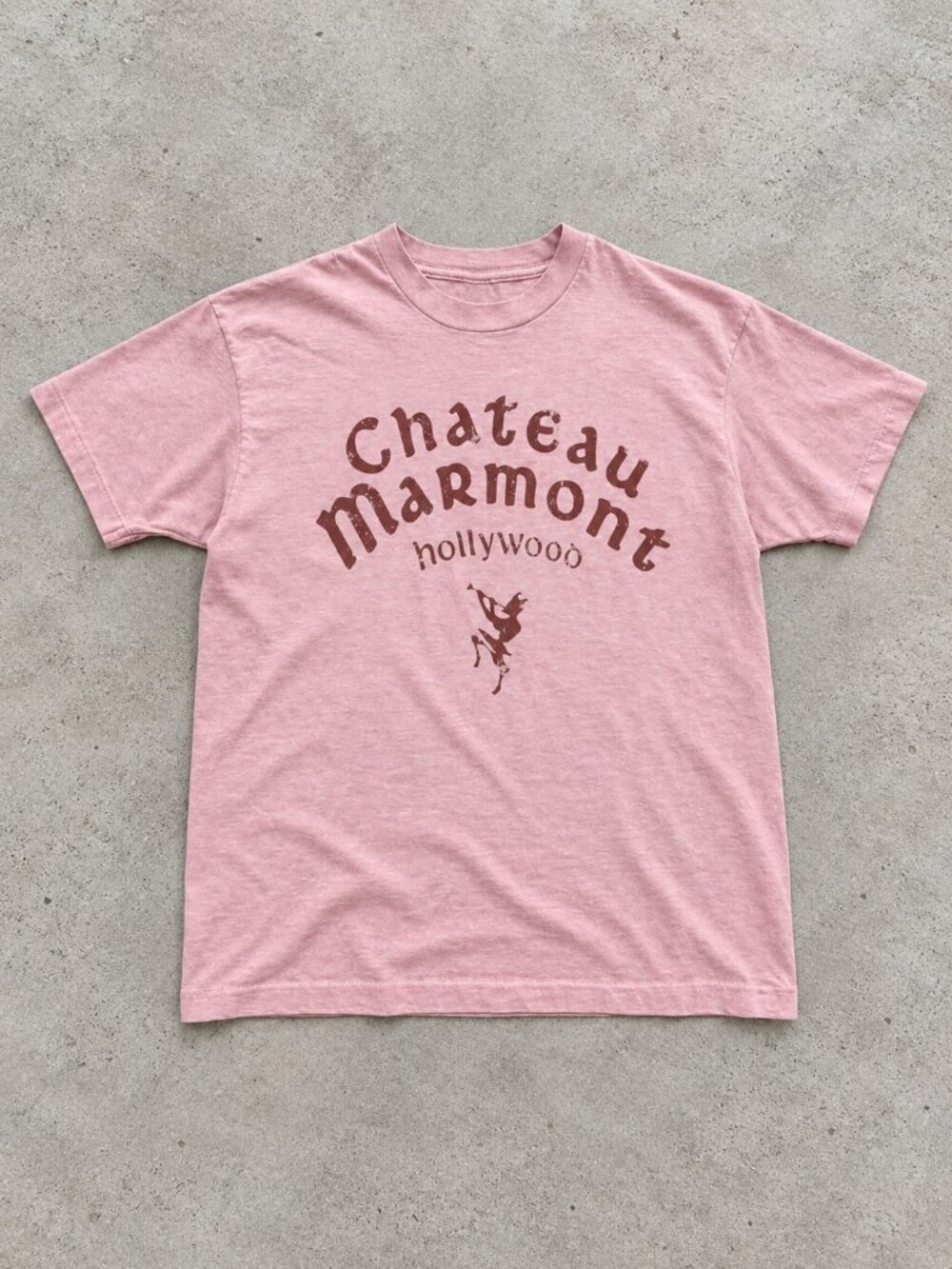 Chateau Marmont Hollywood Pink Gildan Graphic T-Shirt